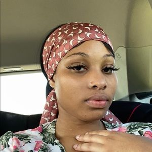 Meet your Posher, Eyana